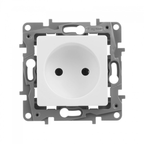 Розетка 1-м СП Etika 16А IP20 250В 2P без заземл. немецк. стандарт винт. клеммы механизм бел. Leg 672220 672220