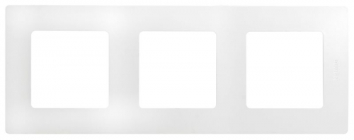 Рамка 3-м Etika бел. Leg 672503 672503