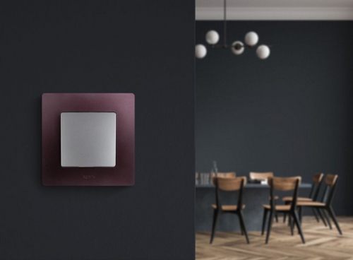 Выключатель 1-кл. СП Etika 10А IP20 250В 10AX авт. зажимы механизм алюм. Leg 672401 672401