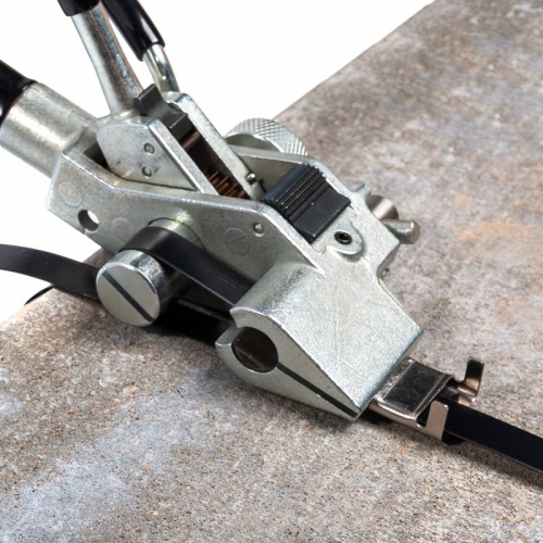 Инструмент для натяжения ленты ИНТу-20 КВТ 74030 74030