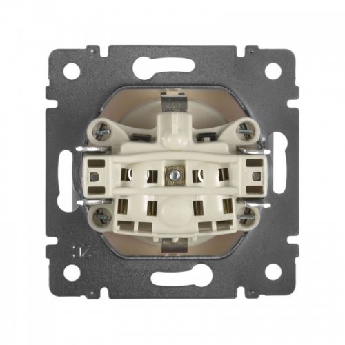 Механизм розетки 1-м СП Valena с заземл. сл. кость Leg 774320 774320