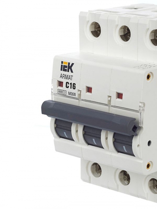 Выключатель автоматический 3п C 16А M06N ARMAT IEK AR-M06N-3-C016 AR-M06N-3-C016