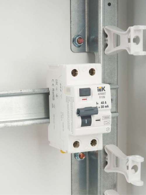 Выключатель дифференциального тока (УЗО) 2п 40А 30мА тип A ВДТ R10N ARMAT IEK AR-R10N-2-040A030 AR-R10N-2-040A030