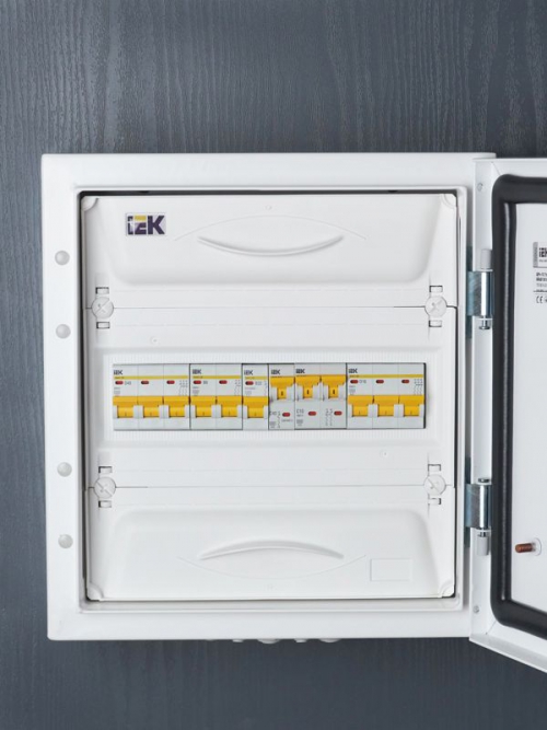 Выключатель автоматический модульный 1п B 32А 4.5кА ВА47-29 IEK MVA20-1-032-B MVA20-1-032-B