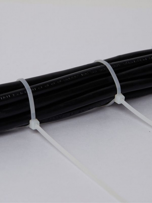 Хомут кабельный 2.5х250 нейл. бел. (уп.100шт) ИЭК UHH31-D025-250-100 UHH31-D025-250-100