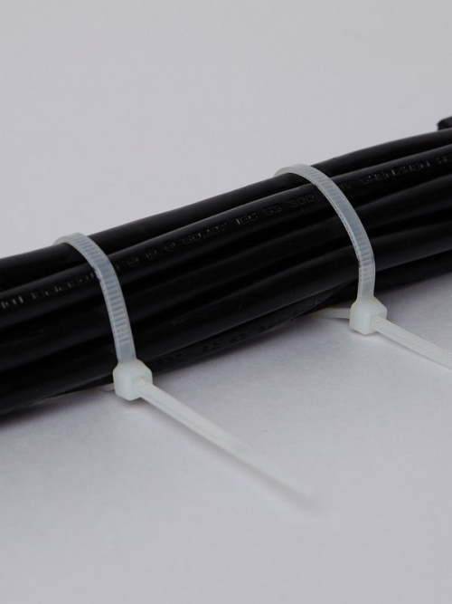 Хомут кабельный 3.6х150 нейл. бел. (уп.100шт) ИЭК UHH31-D036-150-100 UHH31-D036-150-100