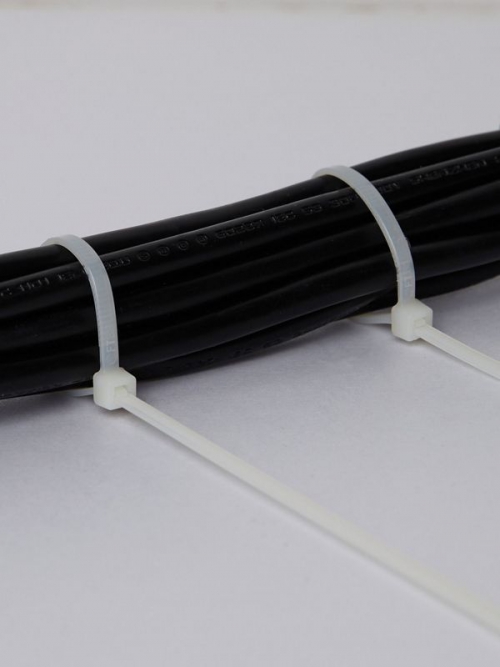 Хомут кабельный 3.6х300 нейл. бел. (уп.100шт) ИЭК UHH31-D036-300-100 UHH31-D036-300-100