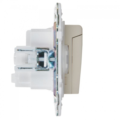 Розетка 1-м SKANDY 16А IP44 с заземл. защ. шторки с крышкой SK-R11B беж. IEK SK-R16-16-44-K10 SK-R16-16-44-K10