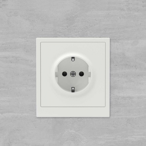 Розетка силовая KANT 2P+E без шторки бел. песок DKC 7010033 7010033