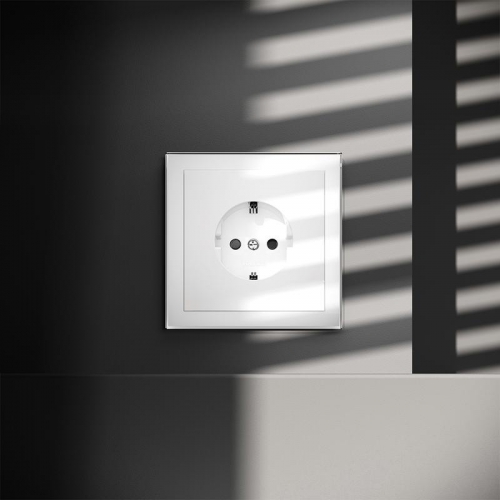 Розетка 1-м СП S70 16А с заземл. защ. шторки механизм бел. глянцевый Voltum VLS040201 VLS040201