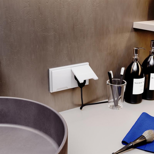 Розетка 1-м СП S70 16А с заземл. защ. шторки + крышка механизм бел. глянцевый Voltum VLS040301 VLS040301