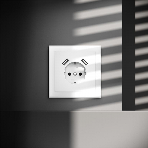 Розетка 1-м СП S70 16А с USB A+A с заземл. защ. шторки механизм бел. матов. Voltum VLS040402 VLS040402