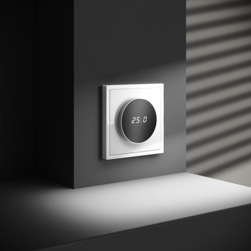 Терморегулятор электронный S70 с индикацией и датчиком для теплого пола механизм бел. глянцевый Voltum VLS070101 VLS070101