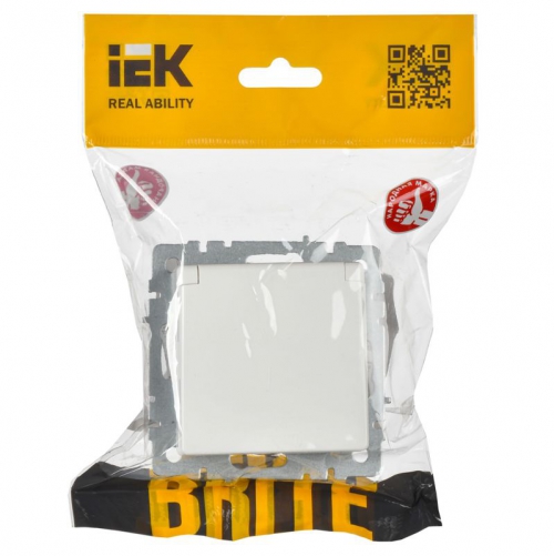Розетка BRITE РСбш10-3-БрБ 16А IP20 с заземл. защ. шторки с крышкой бел. IEK BR-R16-16-K01 BR-R16-16-K01