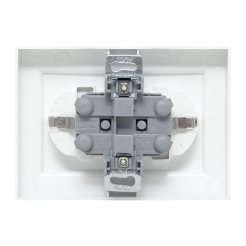 Розетка 2-м СП Минск 16А IP20 с заземл. защ. шторки бел. Basic EKF ERR16-128-100 ERR16-128-100