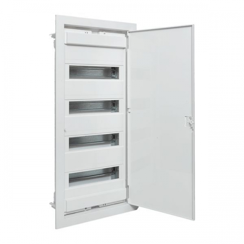 Щит силовой встраив. Nova 48мод. IP41 с пластик. дверью EKF nv-pb-pd-4 nv-pb-pd-4