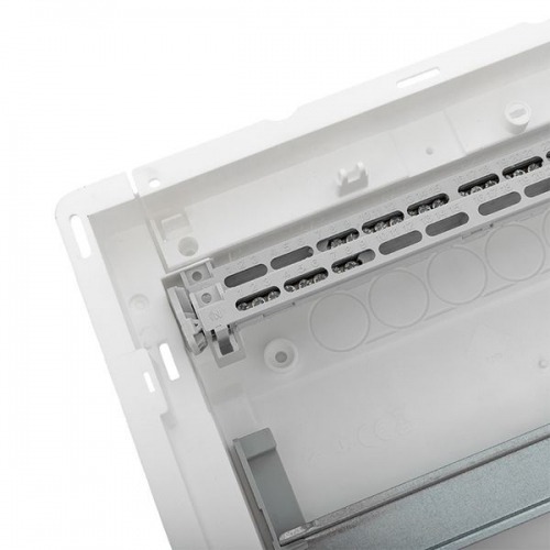 Щит силовой встраив. Nova 48мод. IP41 с пластик. дверью EKF nv-pb-pd-4 nv-pb-pd-4
