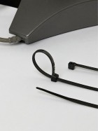 Хомут кабельный 2.5х150 нейл. черн. (уп.100шт) ИЭК UHH32-D025-150-100