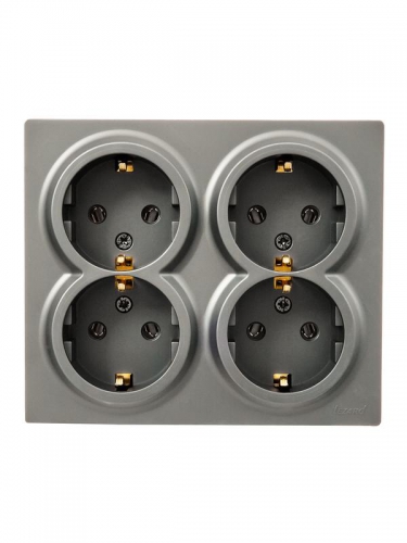 Розетка 4-м ОП LETO с заземл. закрытый корпус ПБТ платина LEZARD 752-3500-127BDP 752-3500-127BDP