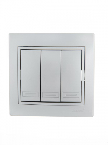 Выключатель 3-кл. СП Mira 10А IP20 со вставкой сер. метал. LEZARD 701-1010-109 701-1010-109