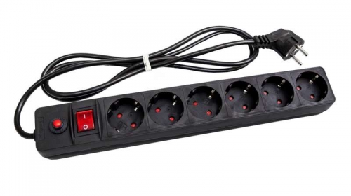 Удлинитель с сетевым фильтром 6х3м с заземл. 10А IP20 ПВС 3х0.75 защ. шторки черн. UNIVersal 967U-4003 967U-4003