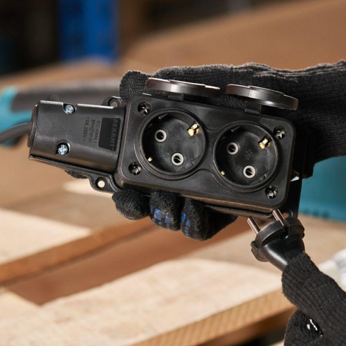 Розетка штепсельная двухместная влагозащ. с/з 16А IP54 каучук Rexant 111-112 111-112