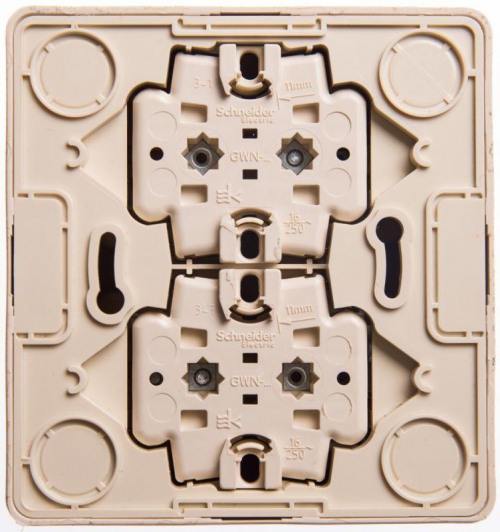 Розетка 4-м ОП Этюд 16А 250В с заземл. с заземл. защ. шторки сосна SE PA16-208D PA16-208D