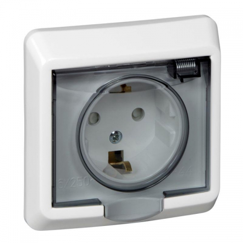 Розетка 1-м СП Этюд 16А IP44 250В с заземл. защ. шторки бел. SE PC16-044B PC16-044B