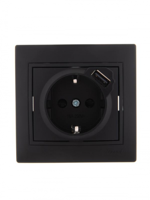 Розетка 1-м СП Mira 16А с заземл. + USB разъем черн. бархат LEZARD 701-4242-181 701-4242-181