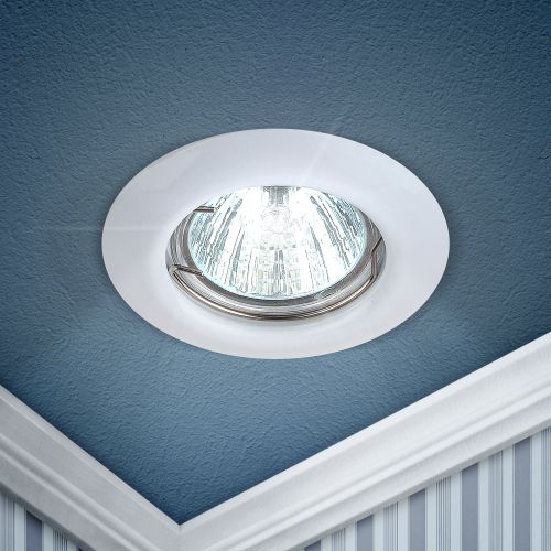 Светильник ST3 WH штампован. MR16 12В 50Вт бел. ЭРА C0043801 C0043801