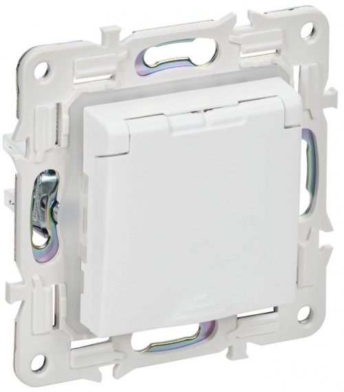 Розетка 1-м SKANDY 16А IP44 с заземл. защ. штроки с крышкой SK-R11W арктич. бел. IEK SK-R16-16-44-K01 SK-R16-16-44-K01