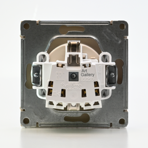 Розетка ArtGallery 16А с заземл. со шторками быстрозажим. клем. механизм песочн. SE GAL001245S GAL001245S