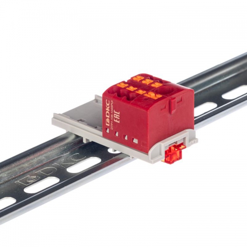 Блок распределительный с вертикал. адаптером на рейки шир. 15/35мм зажим push-in 1 ввод 6кв.мм 6 точек подключения 2.5кв.мм красн. DKC DTP1-106-104SPUR-V DTP1-106-104SPUR-V